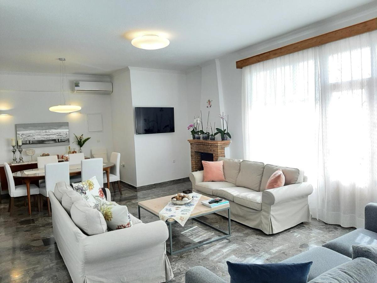Ferienwohnung Kontis Apts Pelekas Exterior foto