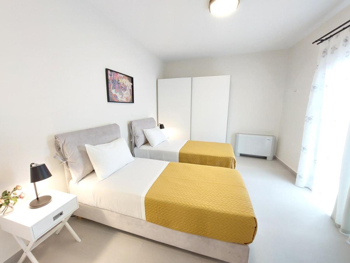 Ferienwohnung Kontis Apts Pelekas Exterior foto