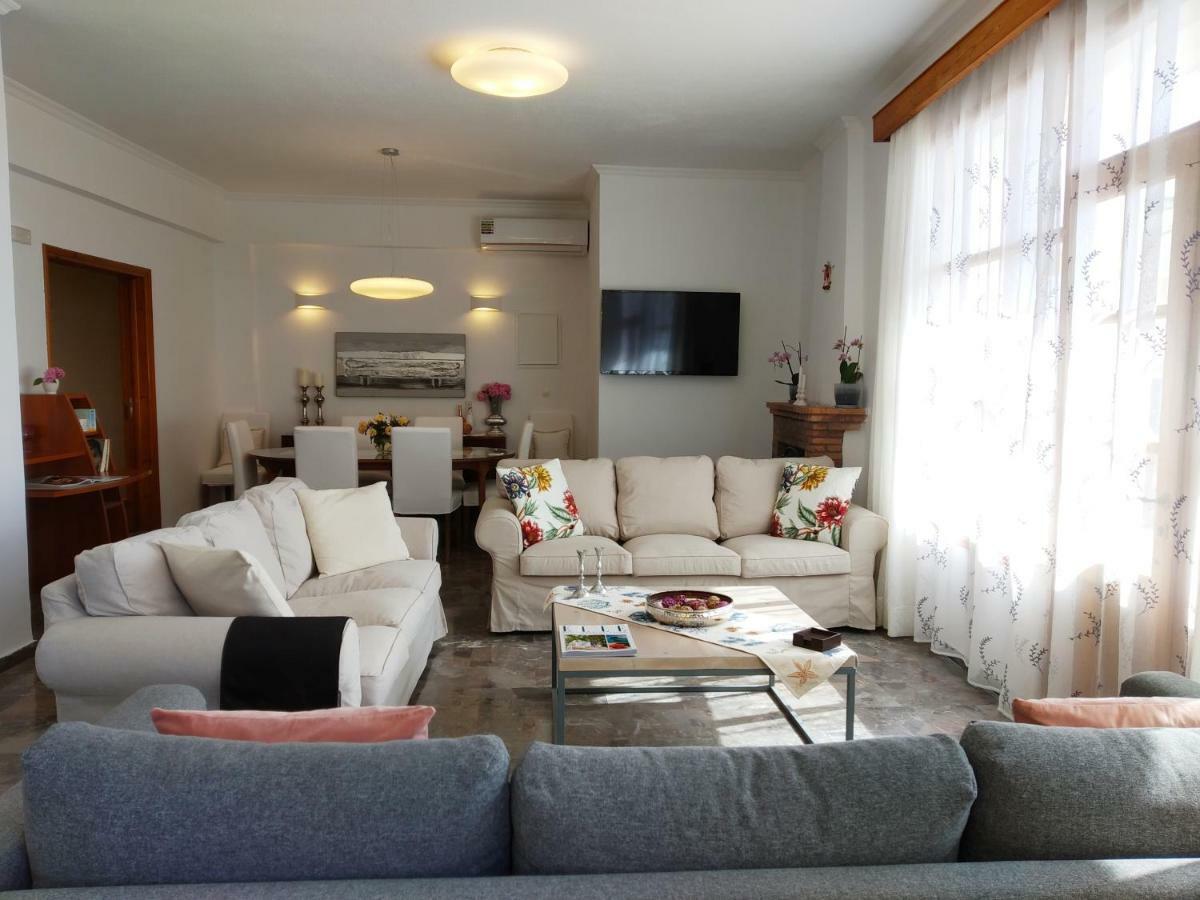 Ferienwohnung Kontis Apts Pelekas Exterior foto