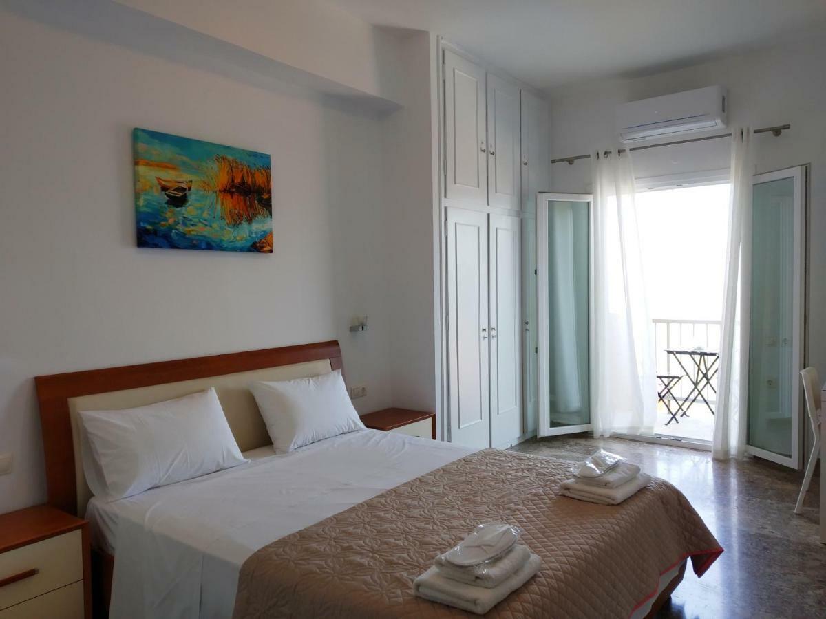 Ferienwohnung Kontis Apts Pelekas Exterior foto